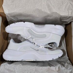 Nike In-Season TR 13 Women Shoes White-Metallic Silver